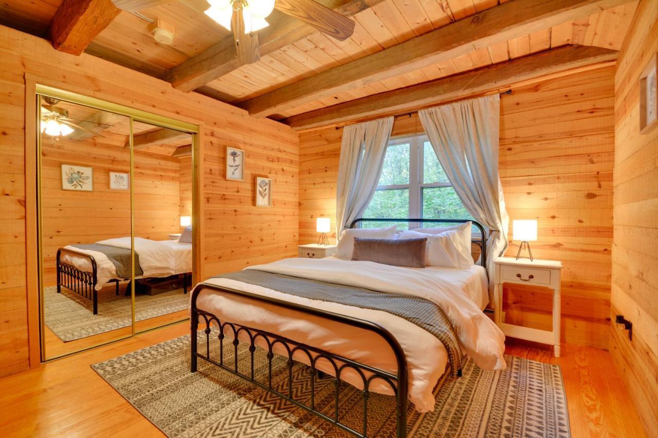 Serene Fancy Gap Cabin Retreat In Private Setting! Eksteriør bilde